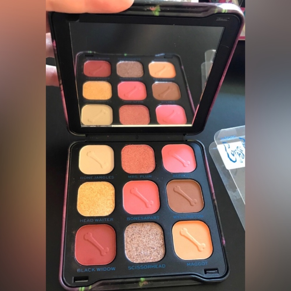 Eyeshadow Palette